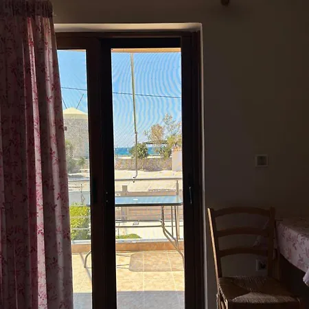 Dimitra Apartment *